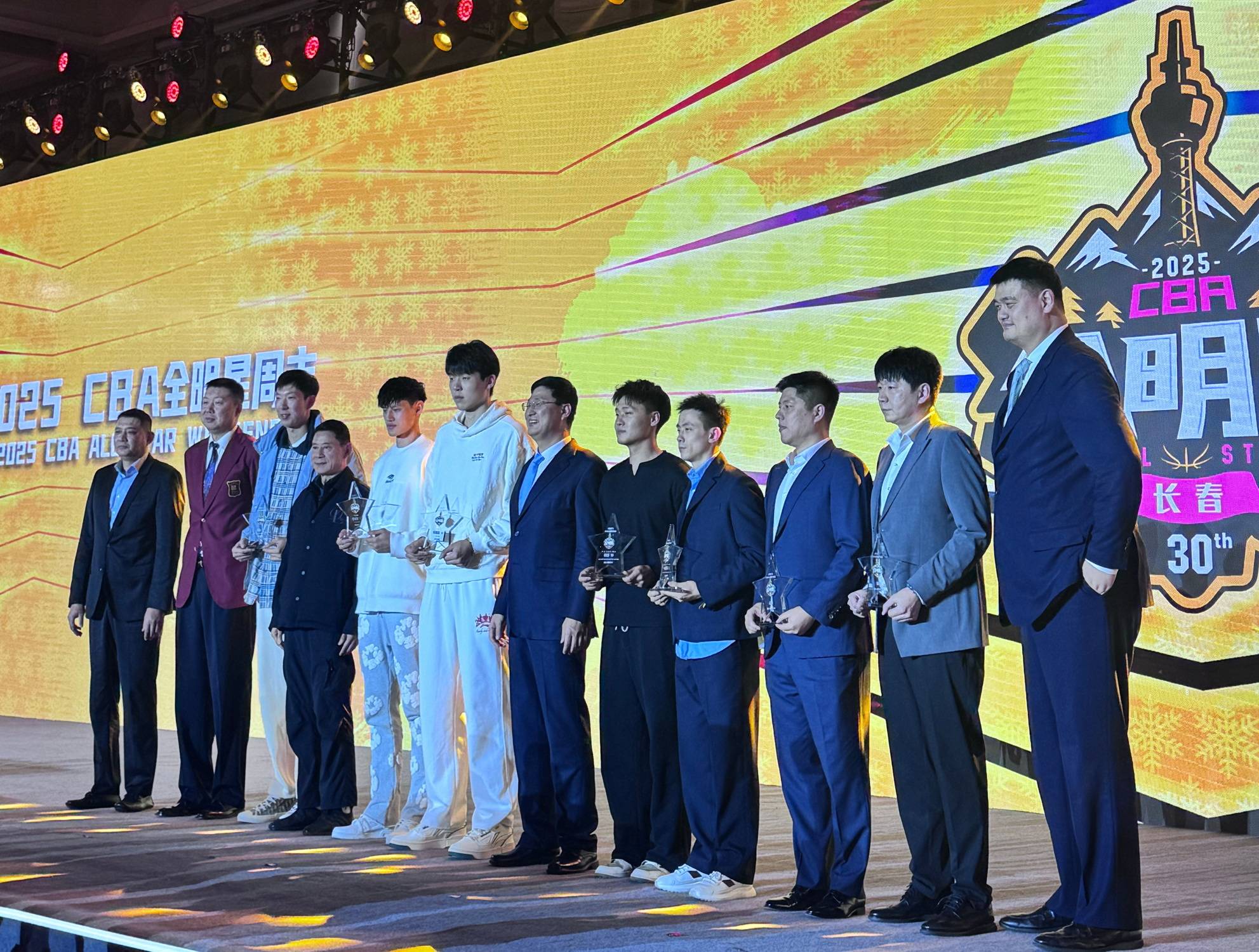 CBA全明星赛：娱乐还是竞技？