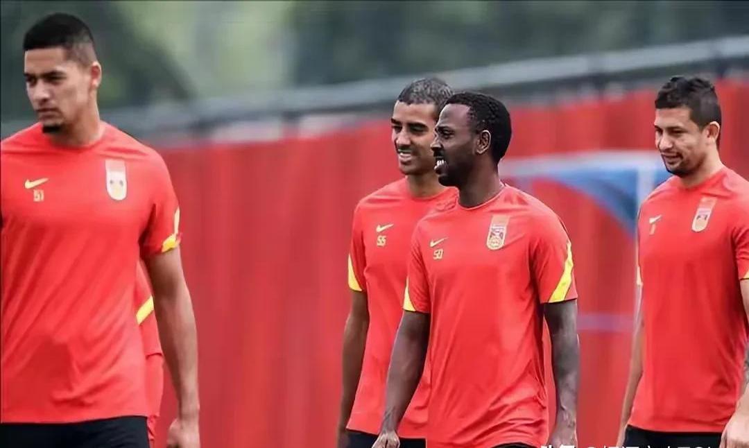 -包含阿兰重返中超，加盟青岛海牛冲击世界杯的词条