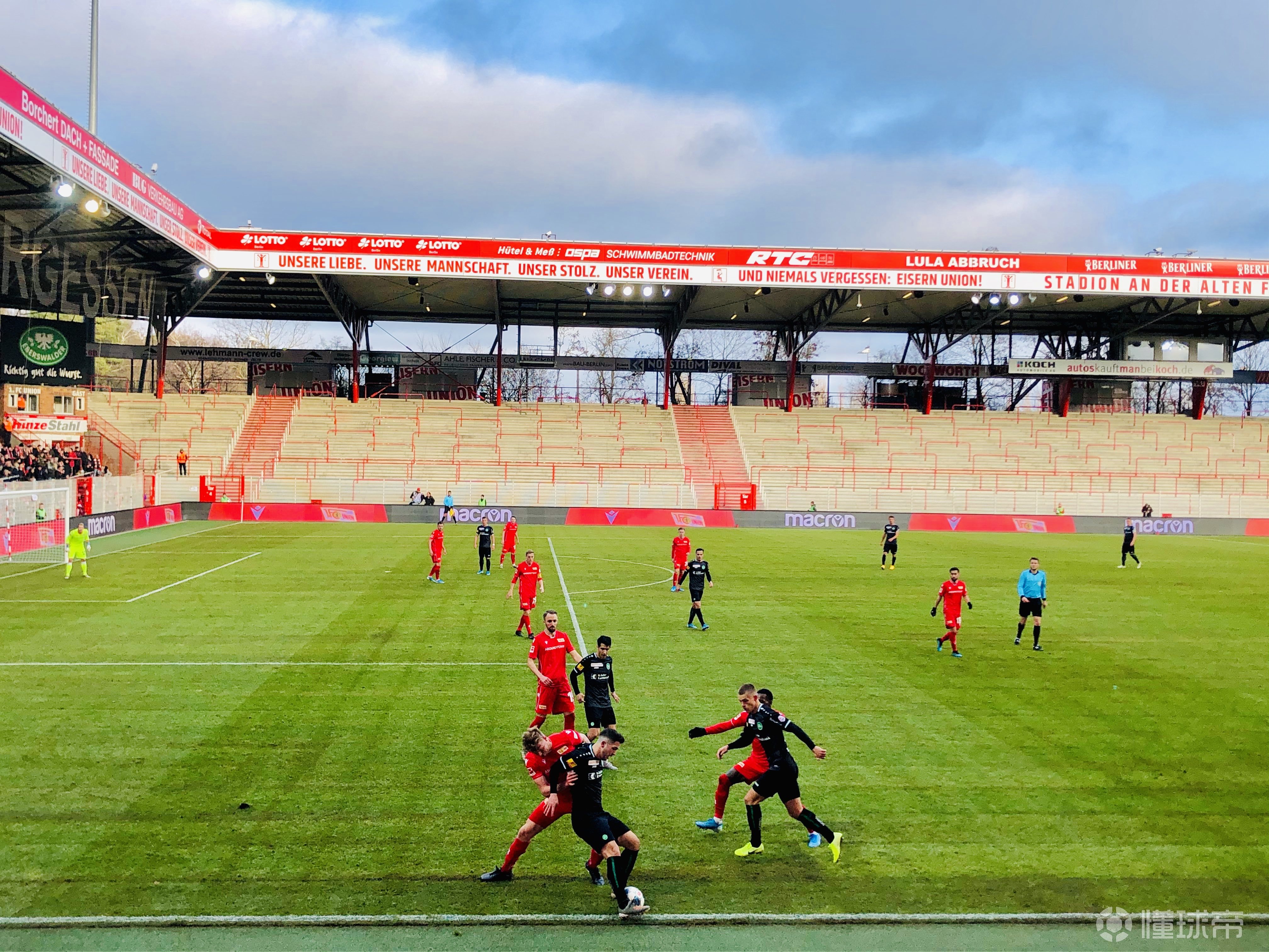 九游体育-球员从梯队到一线队的成长路径