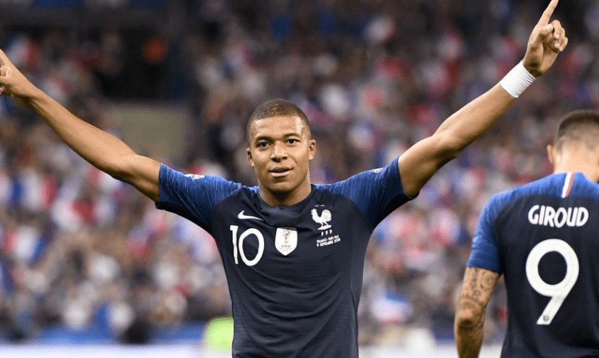 巴黎新任队长人选惹争议的简单介绍