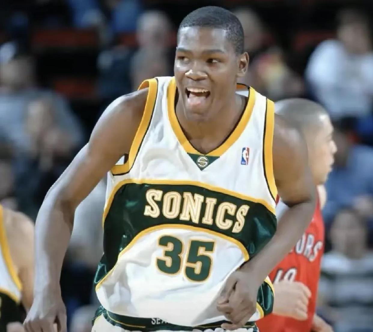 包含2030年NBA扩军计划：西雅图&拉斯维加斯？的词条