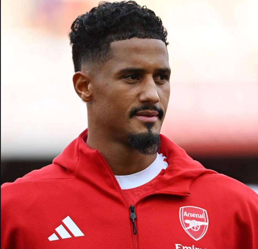 包含阿森纳强势领跑！枪手本赛季能夺冠吗？的词条